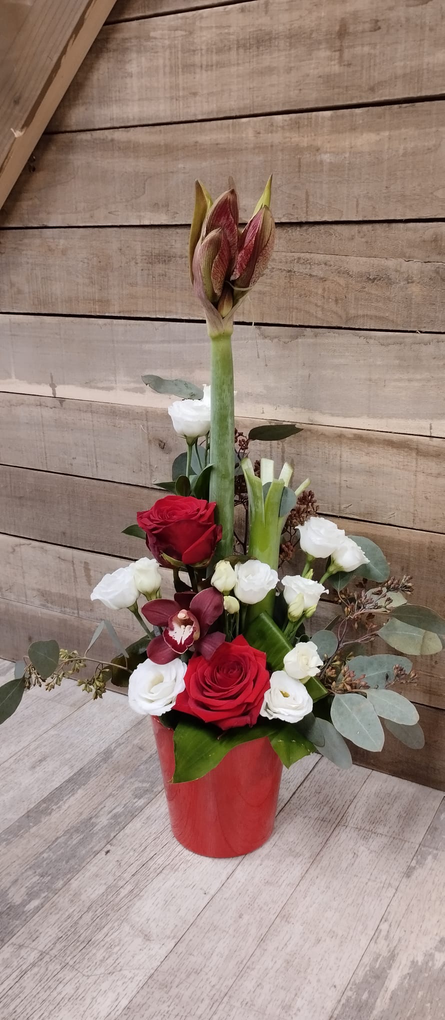 Composition florale piquée